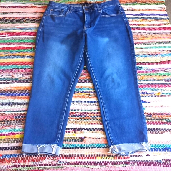 Nanette Lepore Belle High Rise Crop Jeans-#1731 - Picture 5 of 13